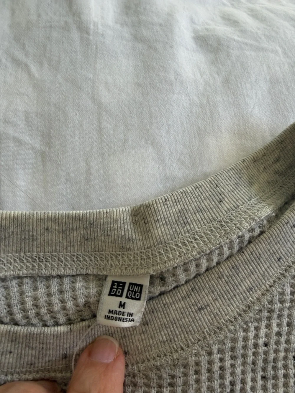 Neutral Taupe Crewneck Sweater - Women - Picture 4 of 5